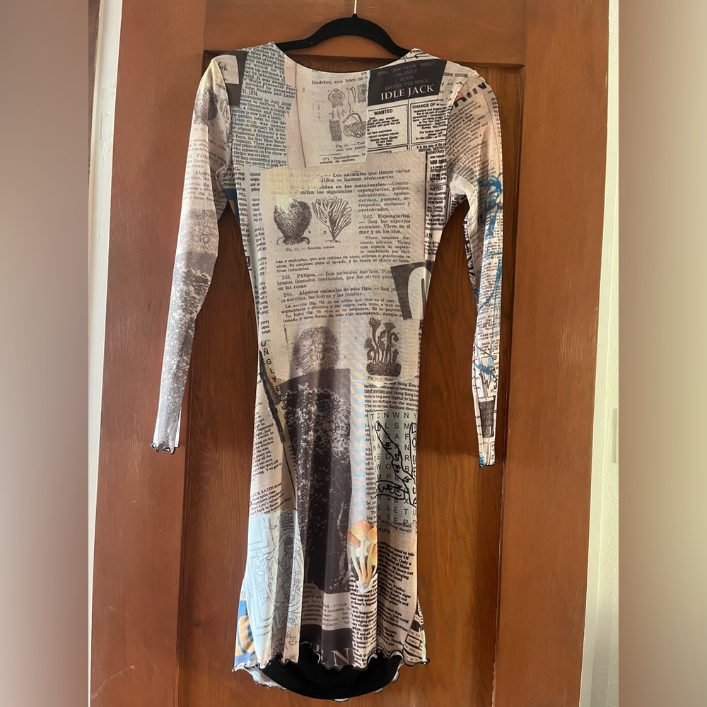 DESIGUAL Breaking News Tulle Newsprint Long Sleeve Mini Dress - Picture 2 of 7